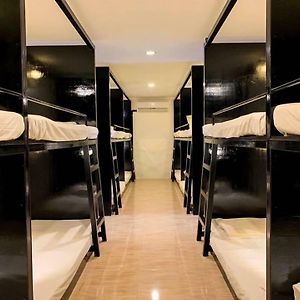 Dormitory Room Mixed